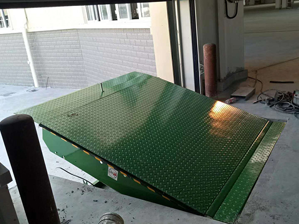 電動升降卸貨平臺