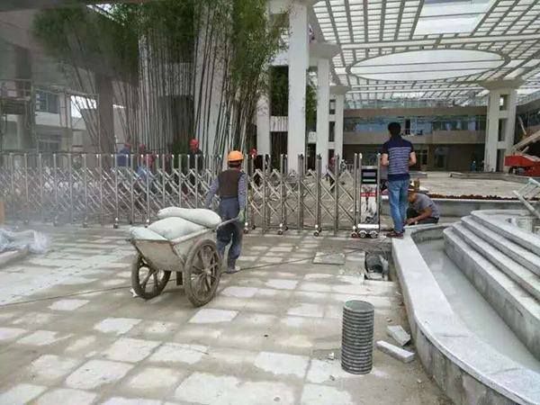 電動(dòng)伸縮門(mén)